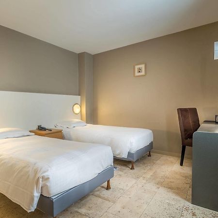 Hotel Lambeau Etterbeek Екстериор снимка