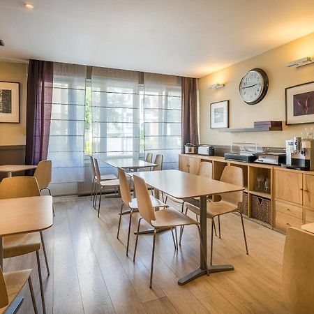 Hotel Lambeau Etterbeek Екстериор снимка