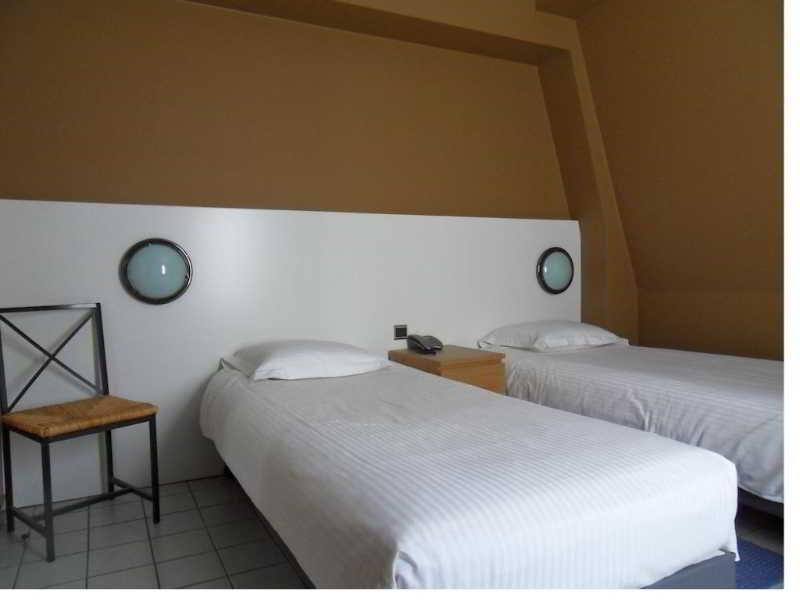 Hotel Lambeau Etterbeek Екстериор снимка
