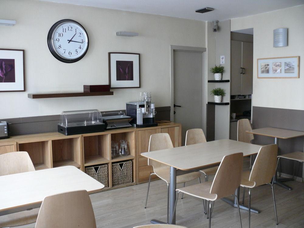 Hotel Lambeau Etterbeek Екстериор снимка