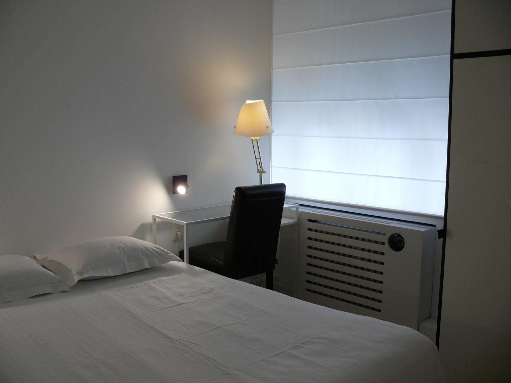 Hotel Lambeau Etterbeek Екстериор снимка
