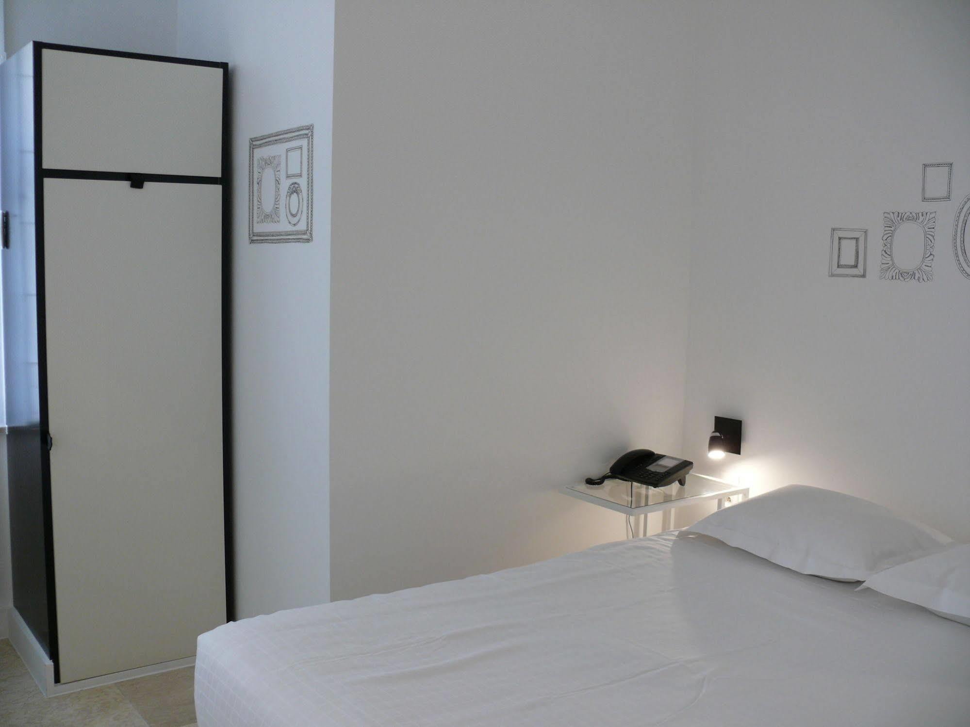 Hotel Lambeau Etterbeek Екстериор снимка