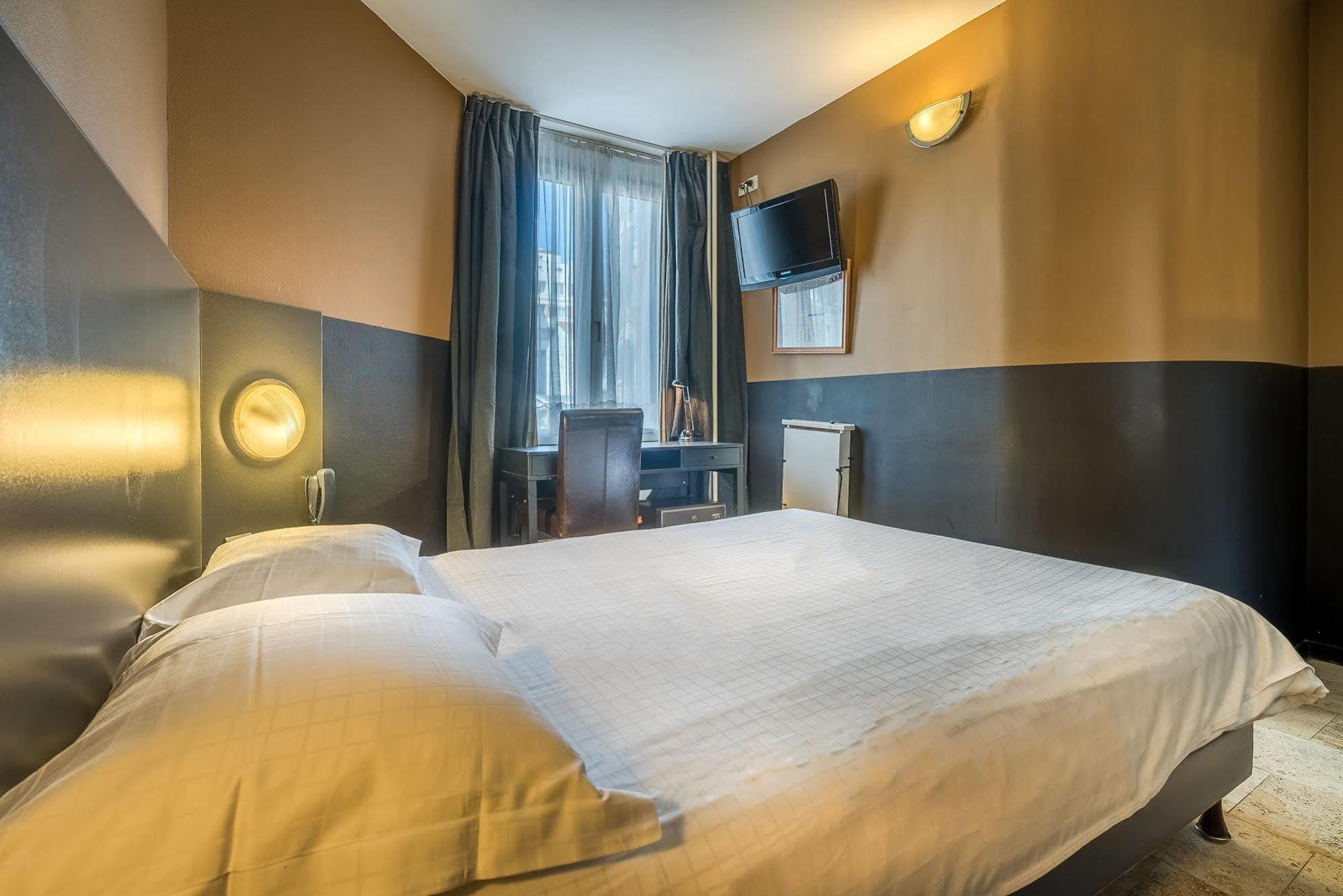 Hotel Lambeau Etterbeek Екстериор снимка