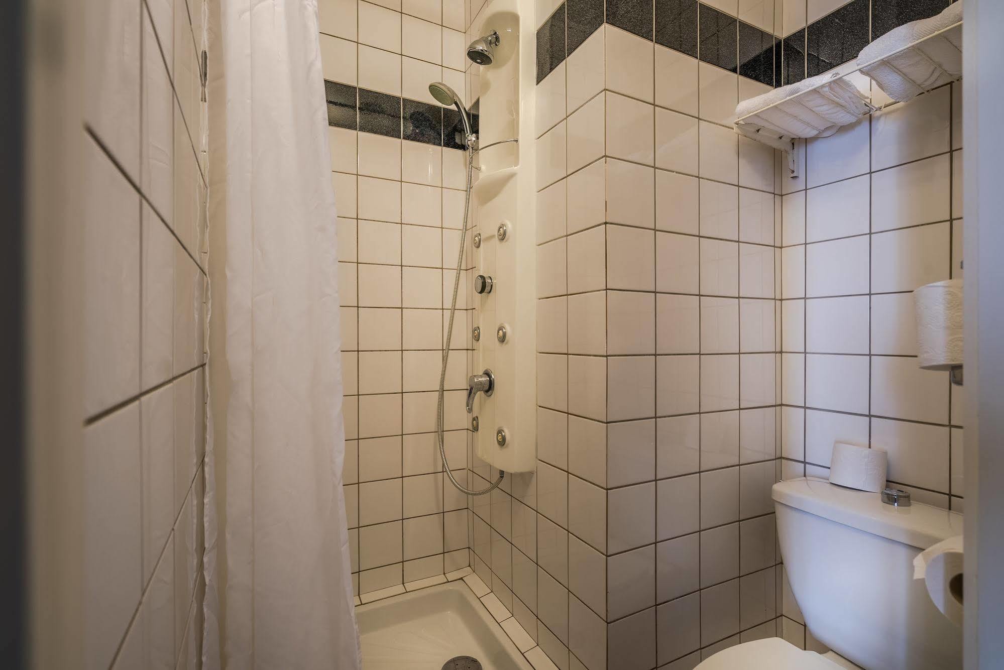 Hotel Lambeau Etterbeek Екстериор снимка