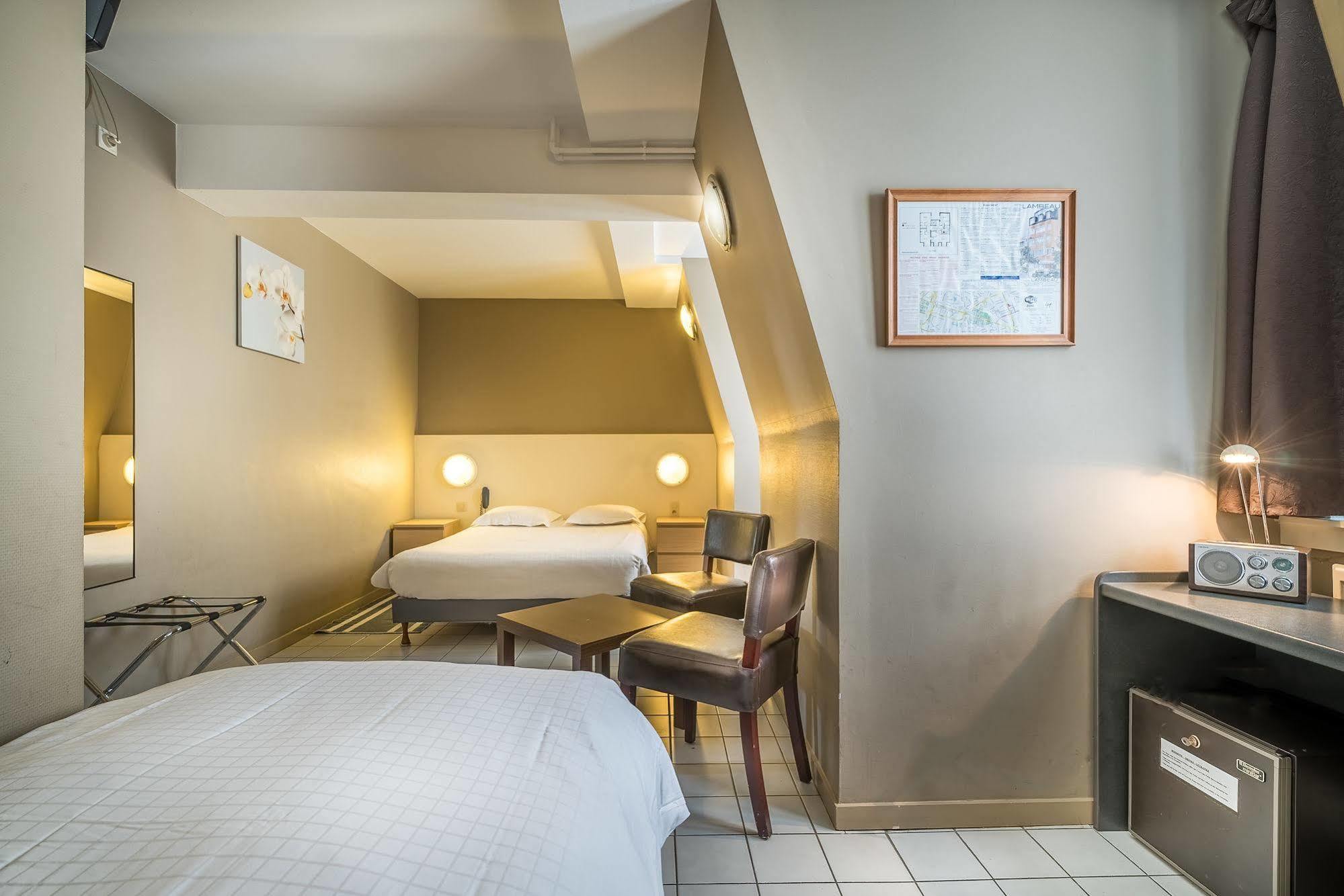 Hotel Lambeau Etterbeek Екстериор снимка